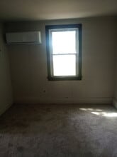 103 N Bell St in Clinton, SC - Building Photo - Building Photo