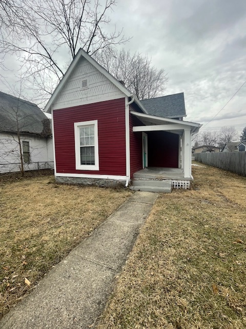 824 W 4th St in Anderson, IN - Building Photo