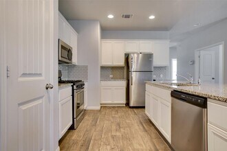 14222 Handel Dr in Pflugerville, TX - Foto de edificio - Building Photo