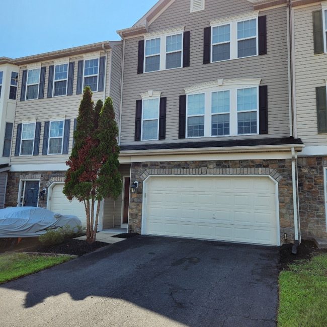 property at 25086 Magnetite Terrace