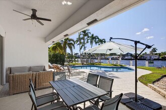 513 S Riverside Dr in Pompano Beach, FL - Building Photo - Building Photo