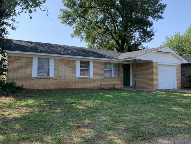 9432 NE 14th St in Midwest City, OK - Building Photo - Building Photo