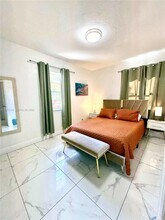 133 SW 22nd Terrace in Fort Lauderdale, FL - Building Photo - Building Photo