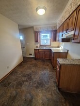5500 Sterling Dr in Louisville, KY - Building Photo - Building Photo