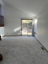 735 Walden Ct in Littleton, CO - Building Photo - Building Photo