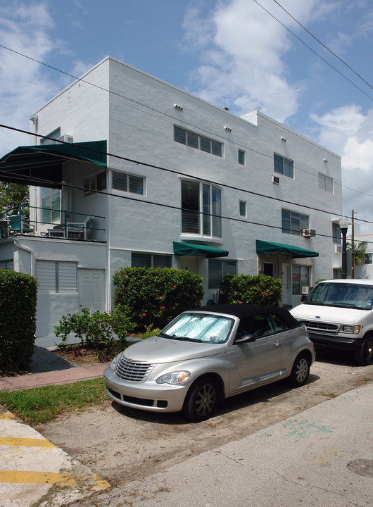 334 W 25th St in Miami Beach, FL - Building Photo