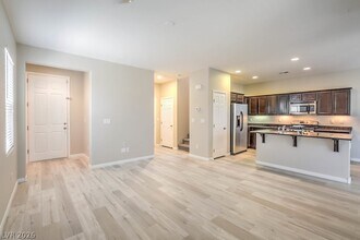 8366 Stillhouse Ct in Las Vegas, NV - Building Photo - Building Photo