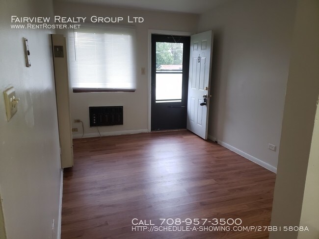 15701 Lamon Ave-Unit -9 in Oak Forest, IL - Building Photo - Building Photo