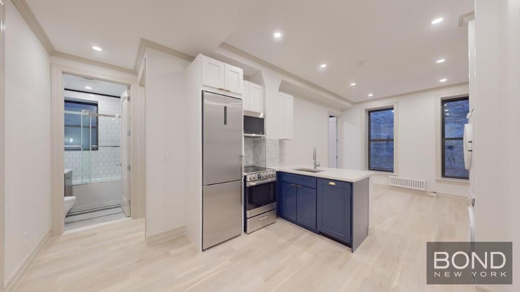 250 W 91st St in New York, NY - Building Photo