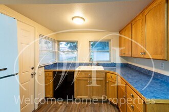 403 SW 2nd St in College Place, WA - Building Photo - Building Photo