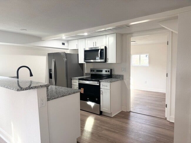 801 Herrington Rd in Elizabeth City, NC - Building Photo - Building Photo