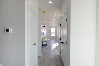 8218 Casa Verde Rd in Laredo, TX - Building Photo - Building Photo