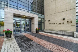 36 Lisgar St in Toronto, ON - Building Photo - Building Photo