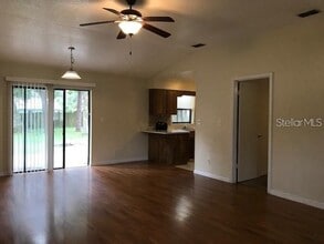 3026 NE 39th Pl in Ocala, FL - Building Photo - Building Photo