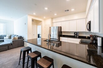 2750 S Voyager Dr in Gilbert, AZ - Building Photo - Building Photo