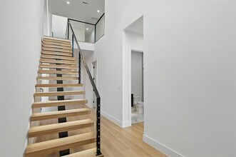 3211 Wake St in Dallas, TX - Building Photo - Building Photo