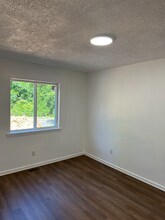 3832 Hubbard Rd in Charlotte, NC - Building Photo - Building Photo