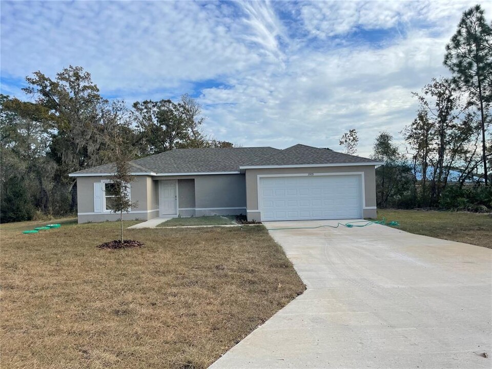 15935 SW 58th Cir in Ocala, FL - Building Photo