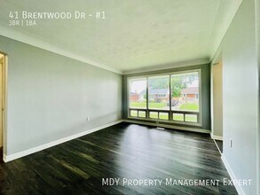 41 Brentwood Dr in Hamilton, ON - Building Photo - Building Photo