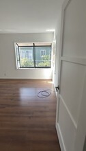 636 W Queen St, Unit Apt C in Inglewood, CA - Building Photo - Building Photo