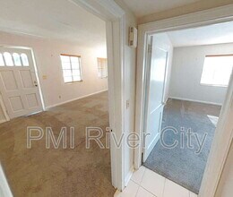 1414 Glengarry Rd in Jacksonville, FL - Building Photo - Building Photo