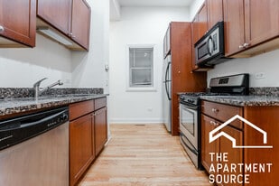 3338 N Sheffield Ave, Unit 3 in Chicago, IL - Building Photo