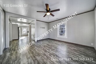 910 Gibbons St in Gastonia, NC - Building Photo - Building Photo