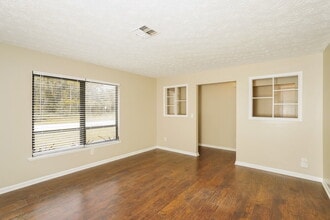 452 SW Sansom Ln in Port St. Lucie, FL - Building Photo - Building Photo