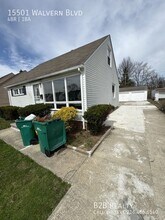 15501 Walvern Blvd in Maple Heights, OH - Building Photo - Building Photo