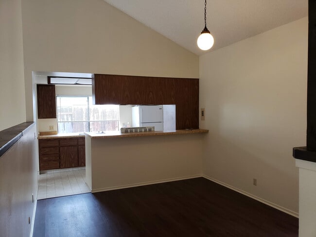 1355 Cavalier Ln in San Luis Obispo, CA - Building Photo - Building Photo