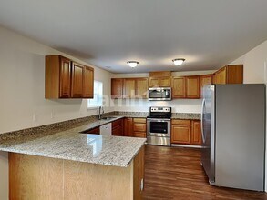 17314 84th Ave Ct E in Puyallup, WA - Building Photo - Building Photo