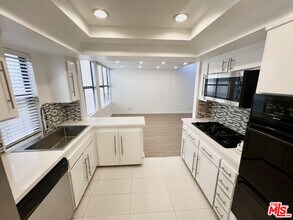 1600 Camden Ave in Los Angeles, CA - Building Photo - Building Photo