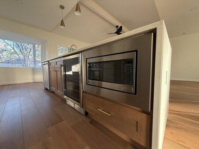 property at 2618 Pine Village Dr