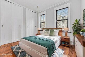 529 E 6th St, Unit 2D/3D in New York, NY - Building Photo - Building Photo