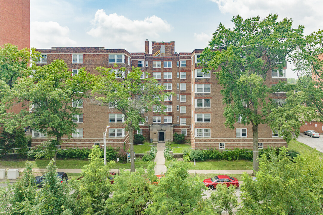 Shaker Hall in Cleveland, OH - Building Photo