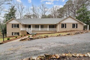 1504 Homestead Rd in Chapel Hill, NC - Building Photo