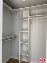 4937 1/2 20th St in Los Angeles, CA - Building Photo - Building Photo