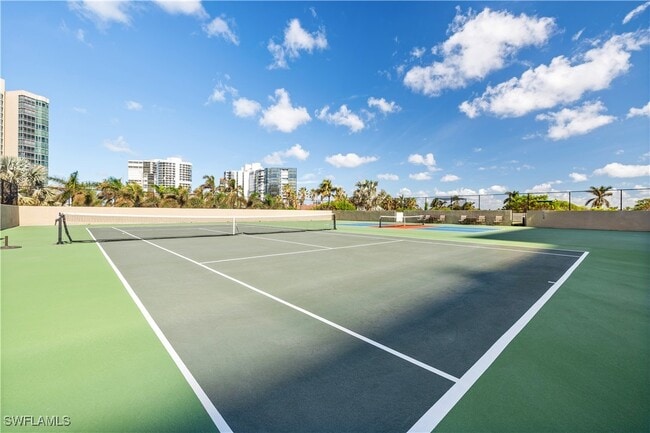 property at 4551 Gulf Shore Blvd N