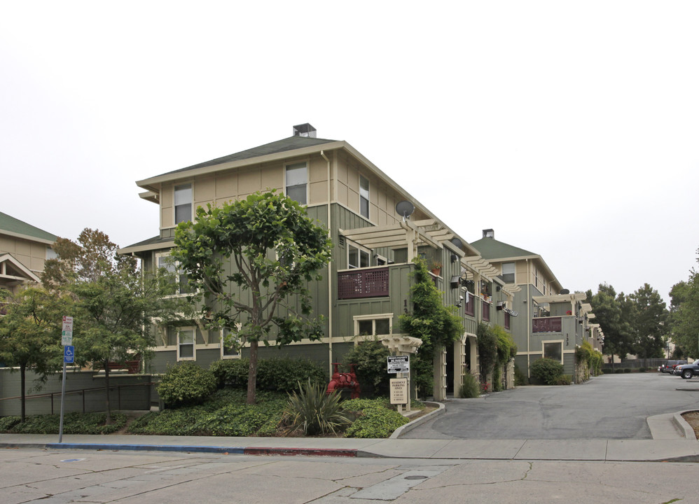 Sycamore Street Commons Apartments in Santa Cruz, CA - Building Photo