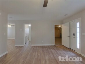 337 Winding Canyon Dr in Charlotte, NC - Building Photo - Building Photo