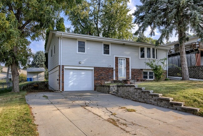 3720 Greene Ave in Bellevue, NE - Building Photo - Building Photo