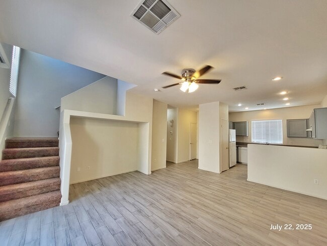 2646 Cottonwillow St in Las Vegas, NV - Foto de edificio - Building Photo