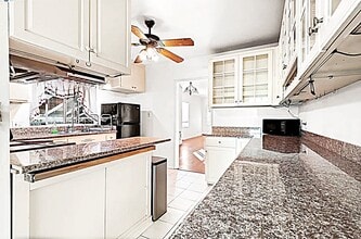 1474 Plaza Dr in San Leandro, CA - Foto de edificio - Building Photo