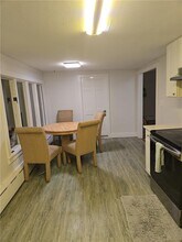 2 Lucas Ave in Newport, RI - Building Photo - Building Photo