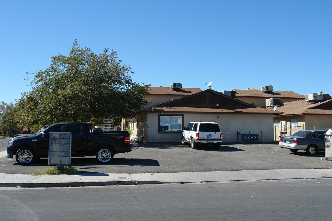 1428 Henry Dr in Las Vegas, NV - Building Photo