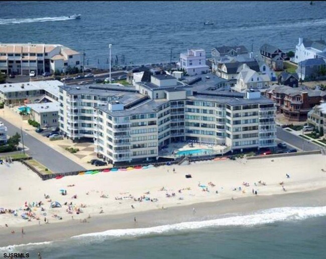 111 S 16th Ave in Longport, NJ - Foto de edificio - Building Photo