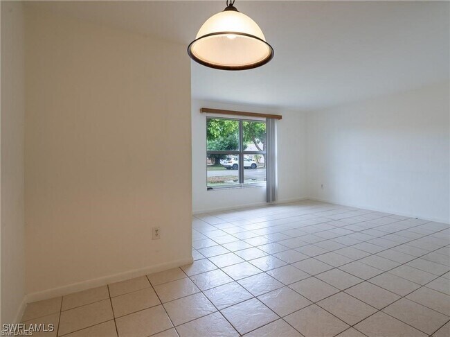 1228 SE 24th Ave