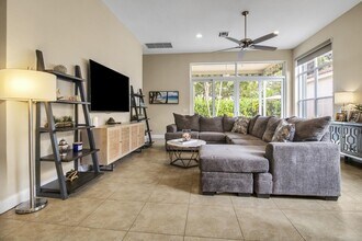 6684 NW 23rd Ter in Boca Raton, FL - Building Photo - Building Photo