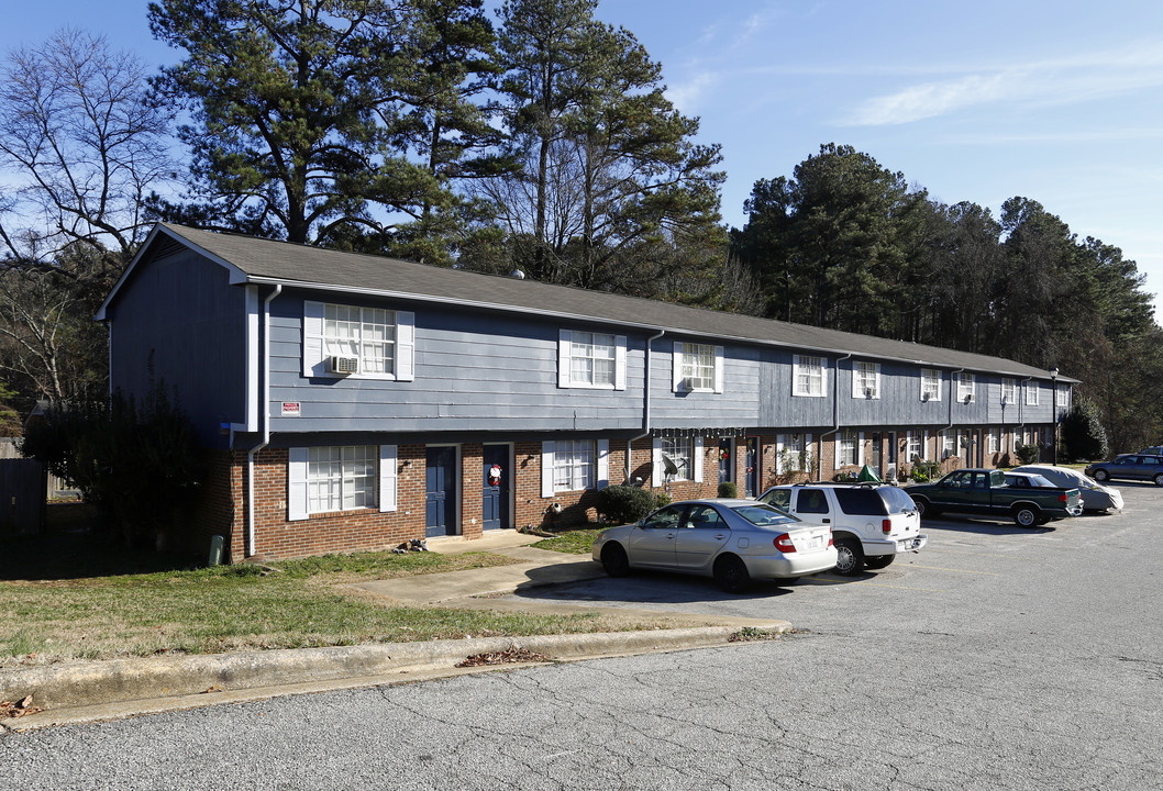 Brookdale Townhomes in Cary, NC - Building Photo