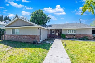 2642 Blue Ridge Cir in Simi Valley, CA - Building Photo - Building Photo